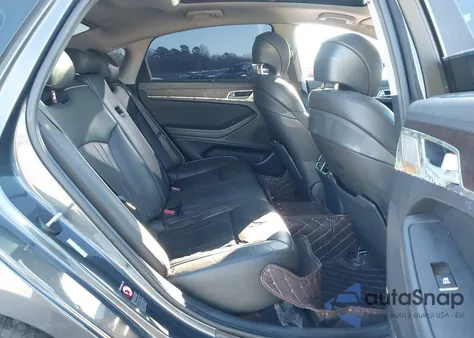 2018 Genesis G80 3.8 из США, поврежденный, VIN KMHGN4JE2JU272069